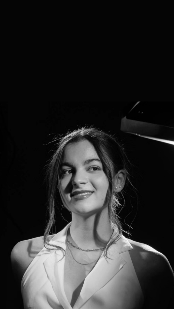 Carrer Services : Maeva Garcia Cano