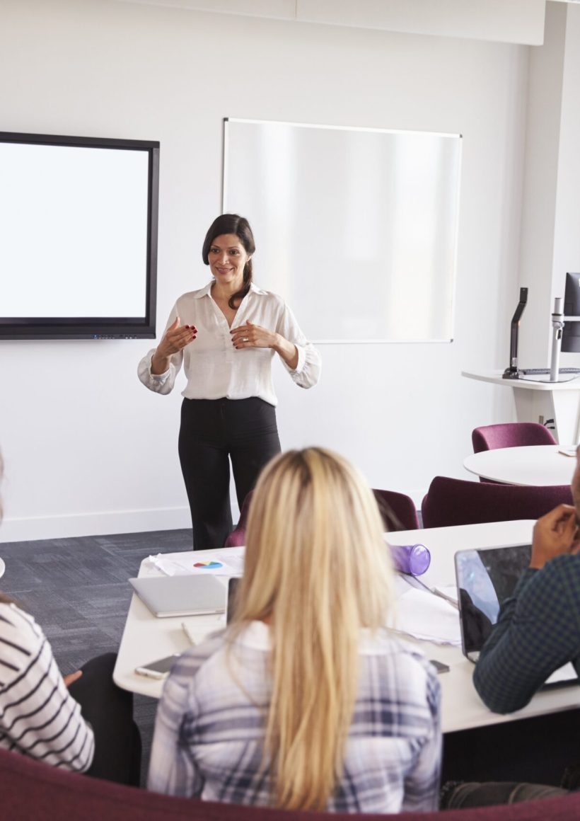 university,students,attending,lecture,on,campus